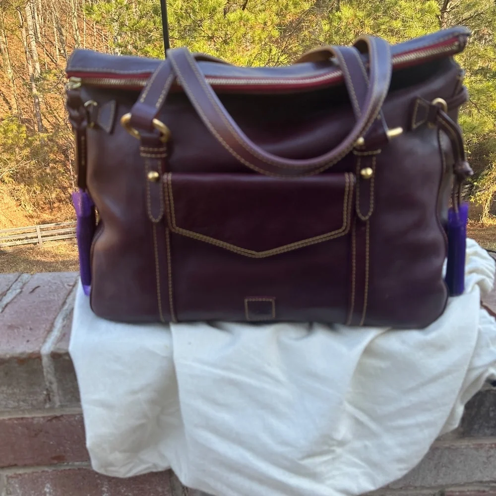 Dooney and Bourke Smith - Picture 2 of 15
